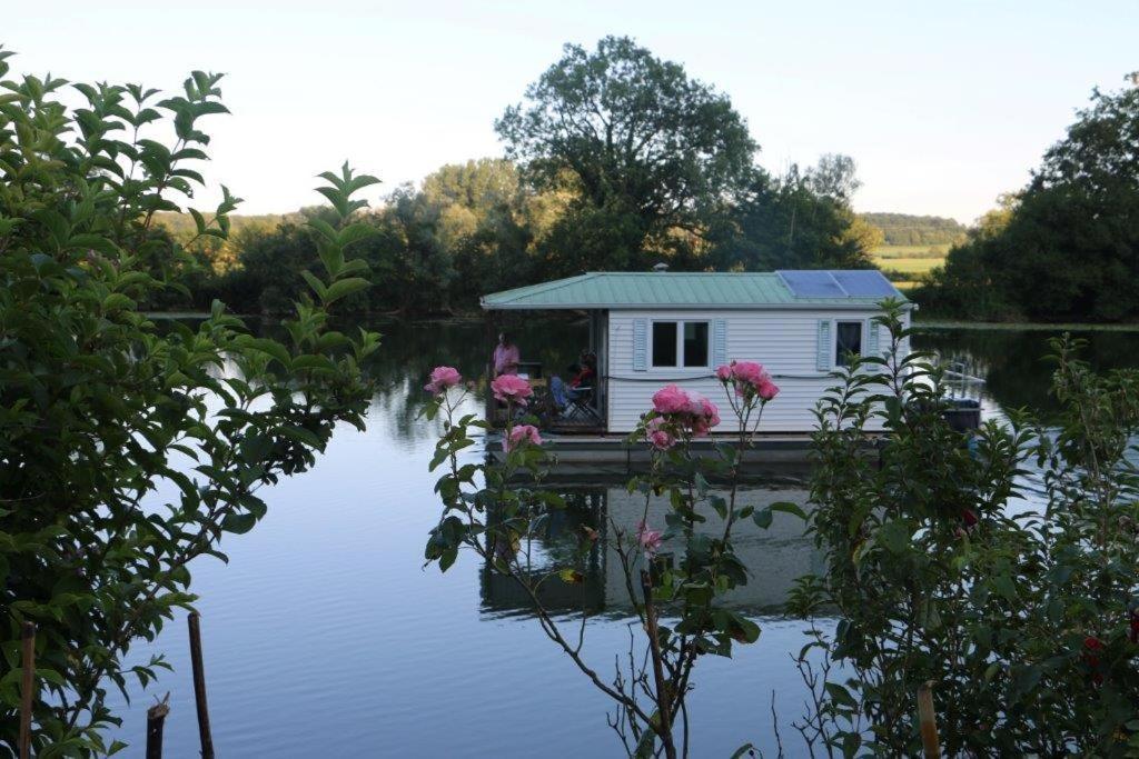 Cottage Flottant Saint Jean De Losne Option Jacuzzi المظهر الخارجي الصورة